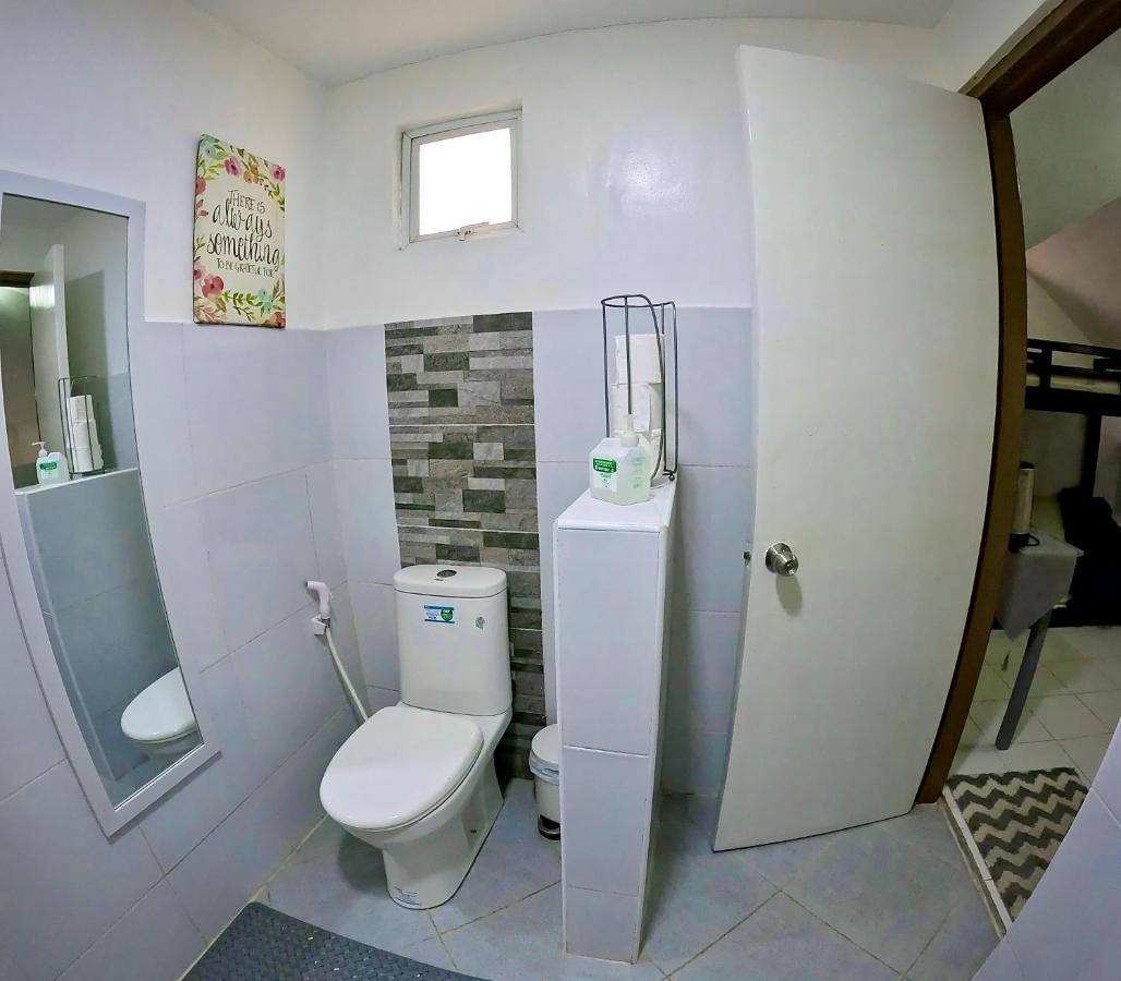 Auntie Gigi'S Place タガイタイ エクステリア 写真