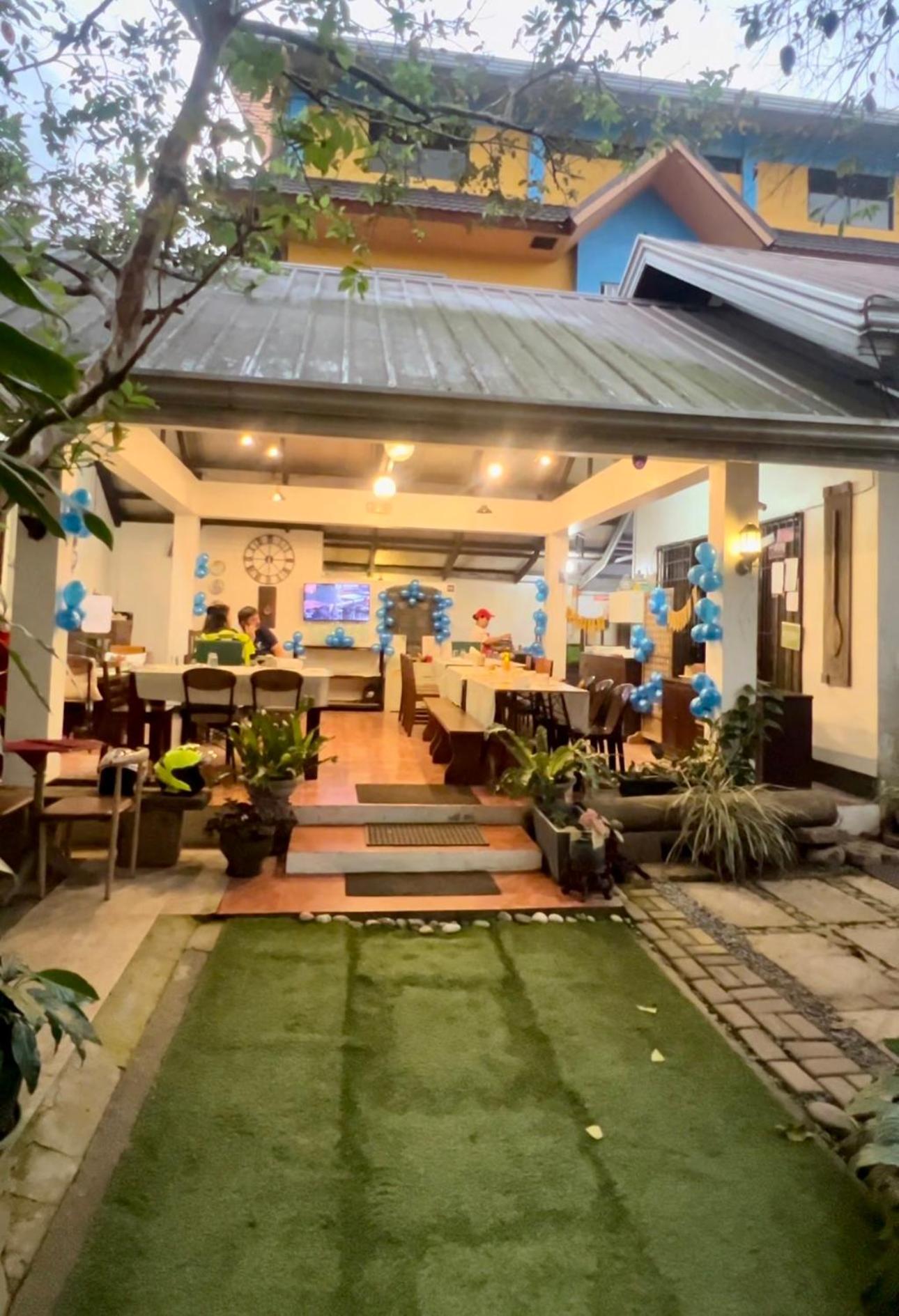 Auntie Gigi'S Place タガイタイ エクステリア 写真